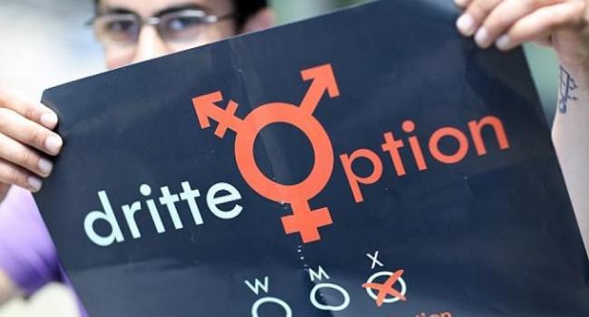ألمانيا تعترف بـ”الجنس الثالث” في وثائق الهوية