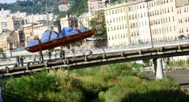 ارتفاع عدد ضحايا انهيار جسر جنوة بإيطاليا