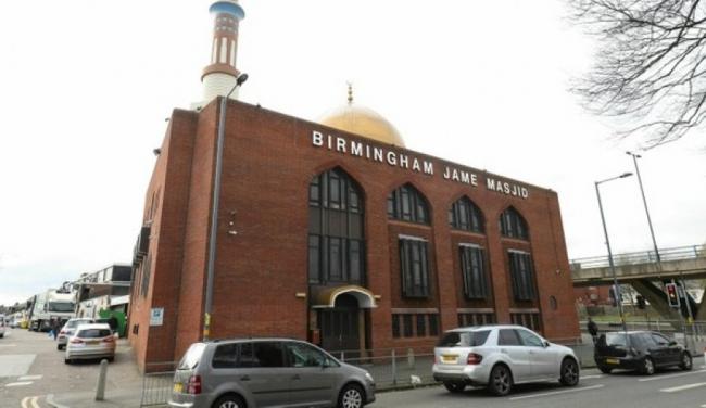 5 مساجد تعرضت لاعتداءات في بريطانيا